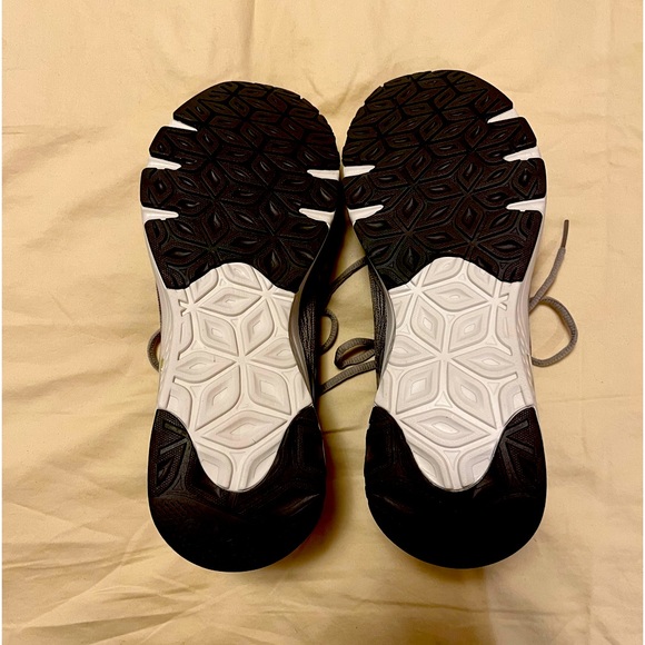 Ryka runners brand new, size 8.5 wide - Picture 4 of 6